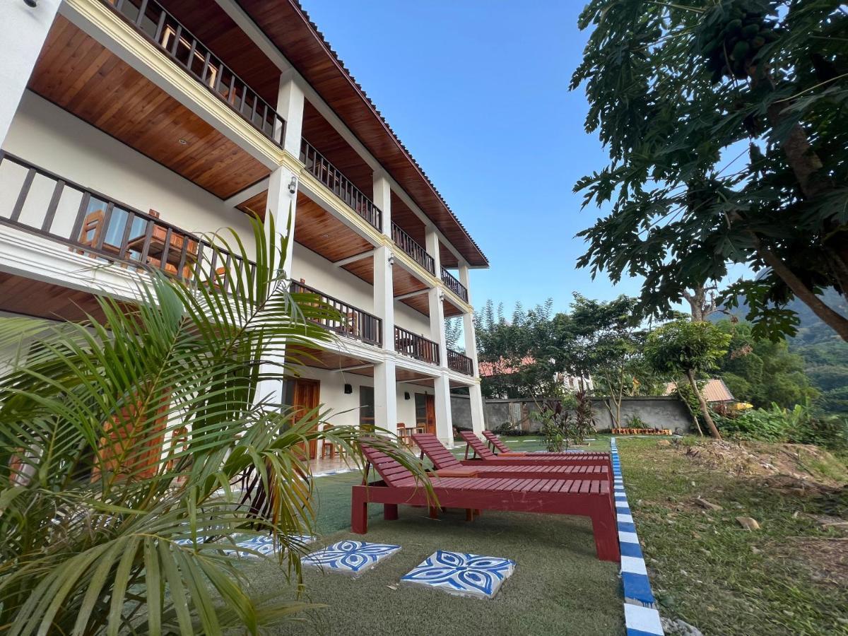 Sabaidee Nongkiaw River View Hotell Nongkhiaw Exteriör bild