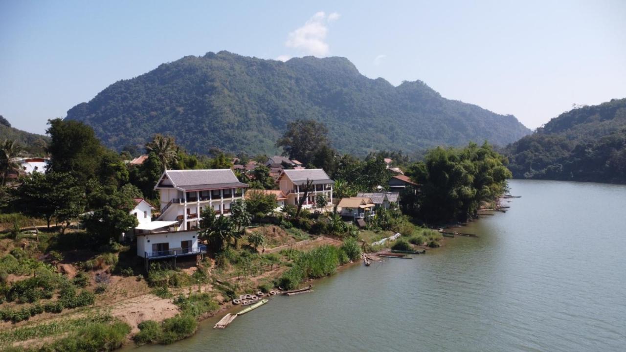Sabaidee Nongkiaw River View Hotell Nongkhiaw Exteriör bild