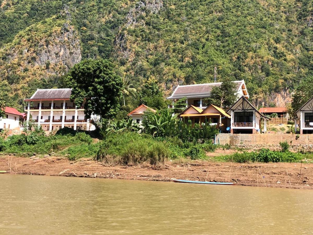 Sabaidee Nongkiaw River View Hotell Nongkhiaw Exteriör bild