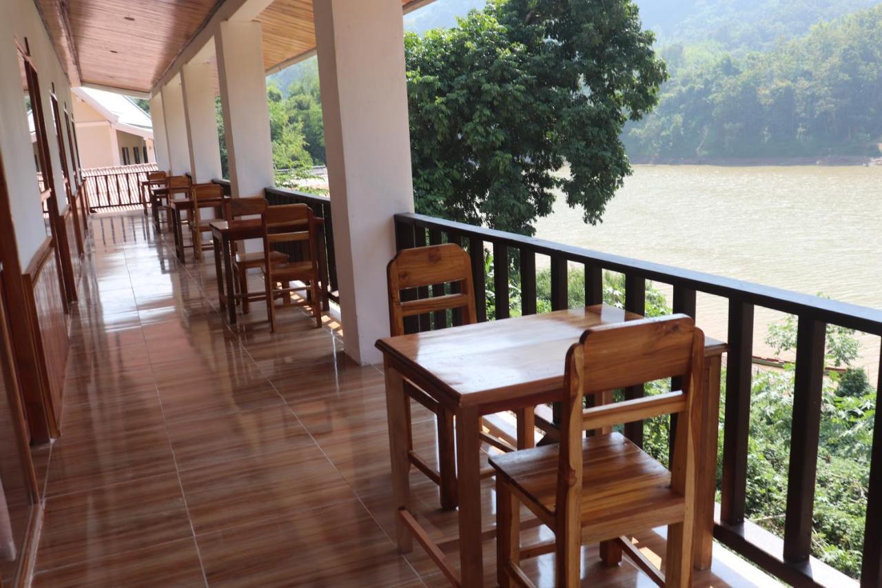 Sabaidee Nongkiaw River View Hotell Nongkhiaw Exteriör bild
