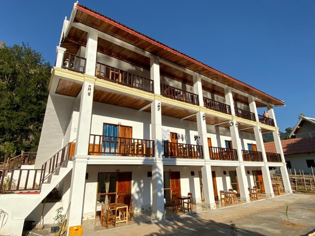Sabaidee Nongkiaw River View Hotell Nongkhiaw Exteriör bild