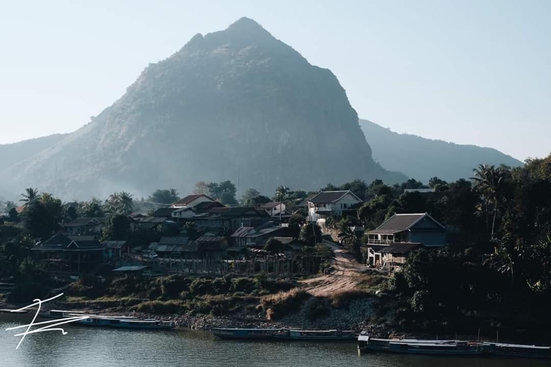 Sabaidee Nongkiaw River View Hotell Nongkhiaw Exteriör bild