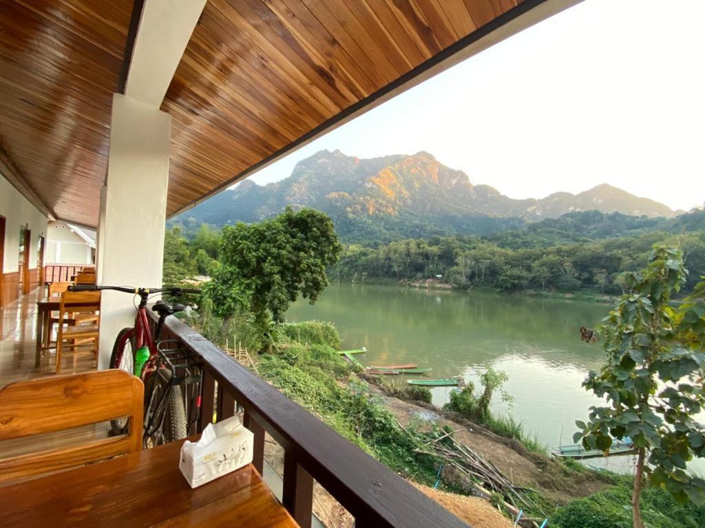 Sabaidee Nongkiaw River View Hotell Nongkhiaw Exteriör bild